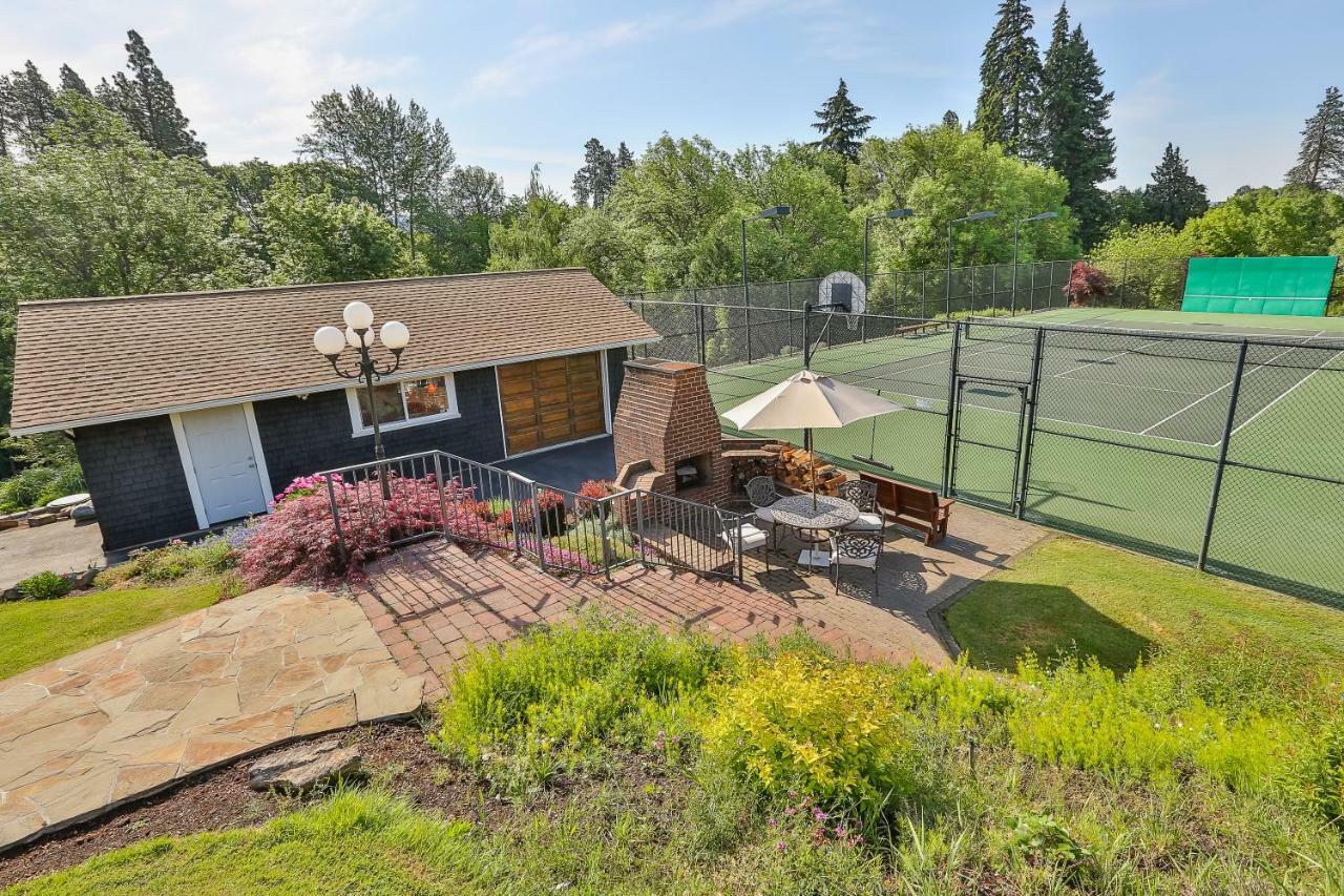 Brookside Bed & Breakfast Hood River Exterior photo